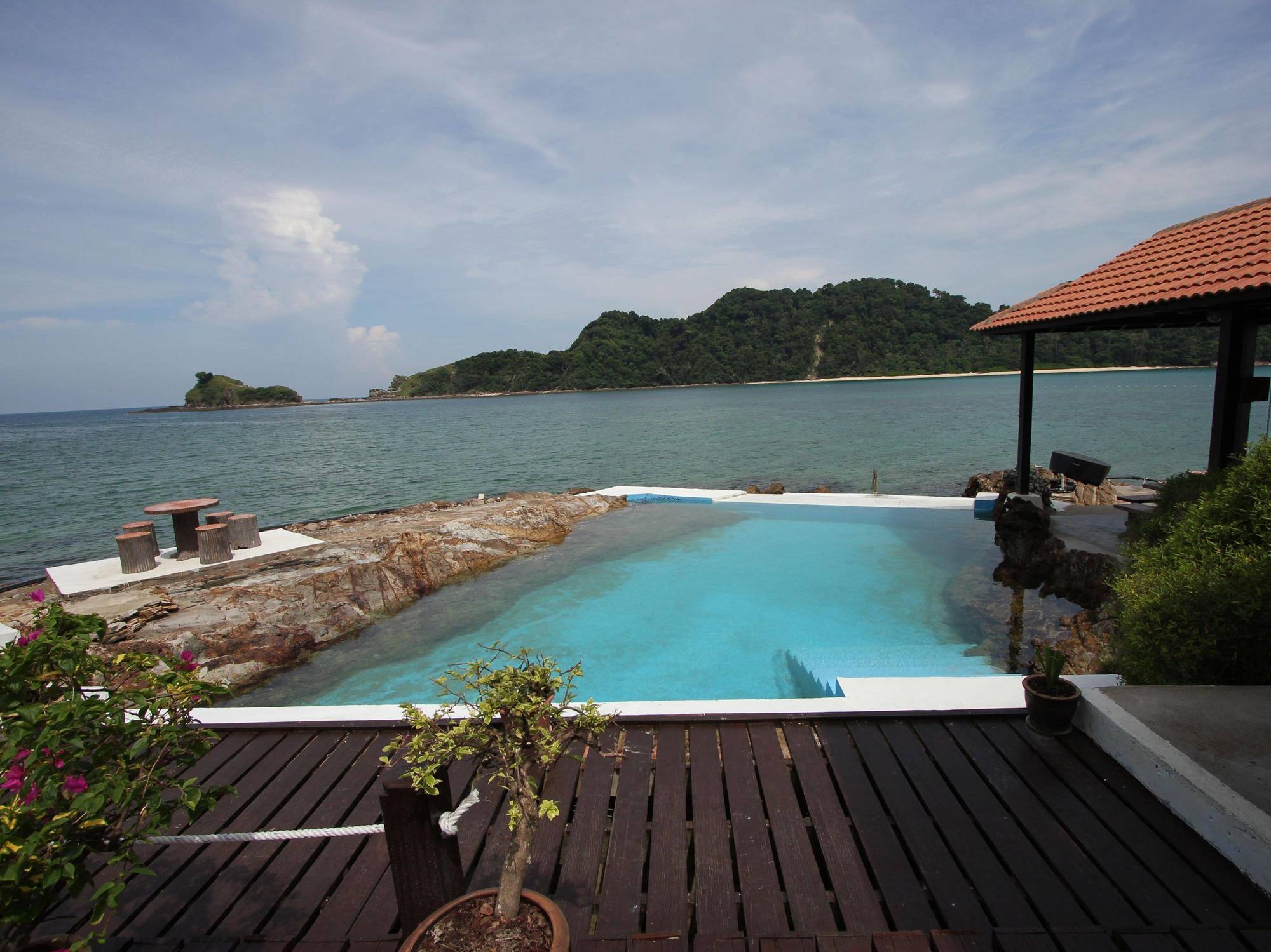 Gem Island Resort & Spa Pulau Gemia Екстер'єр фото